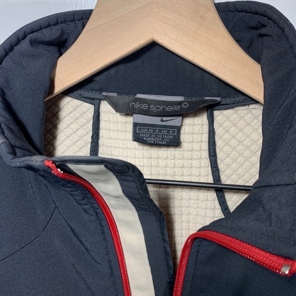 Nike zip up jacket black and red running active - Picture 3 of 5